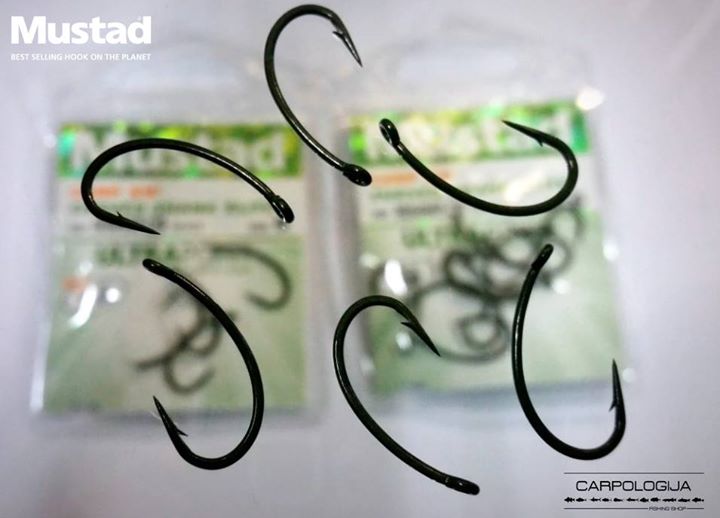 Mustad 60545NP-BM CARP XV2 CURVE SHANK ELITE BLACK MAT