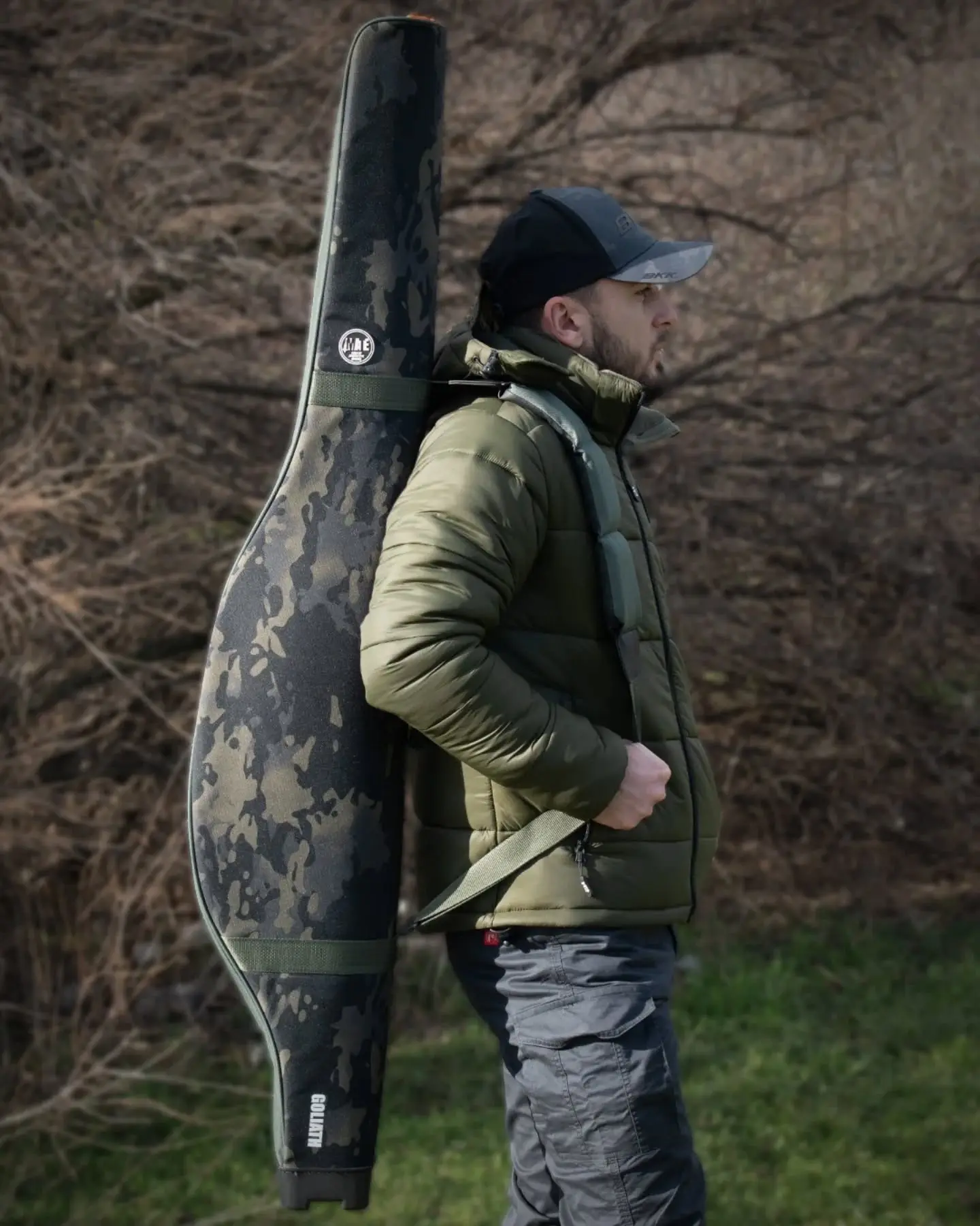 MATE GOLIATH CAMO HARD CASE ROD BAG 2 COMPARTMENTS