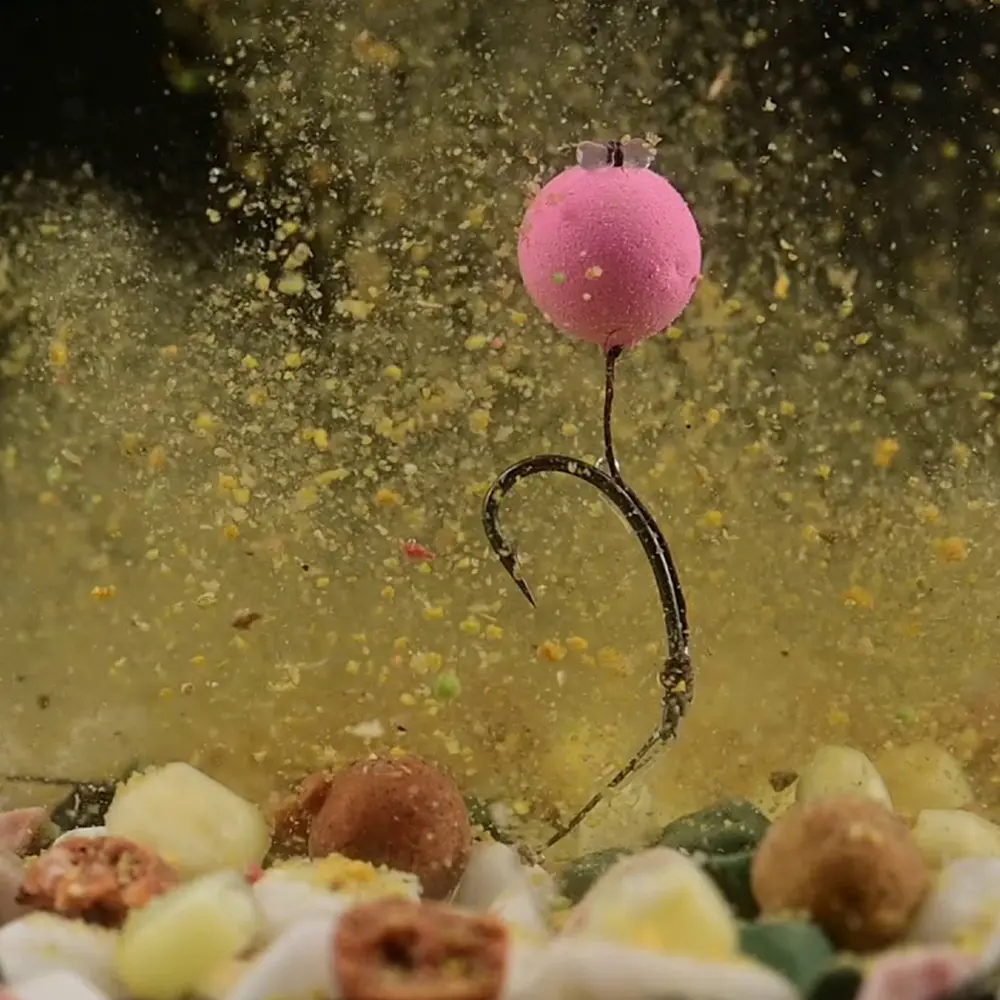 BKK TOURNAMENT CARP CURVED SHANK 10kom