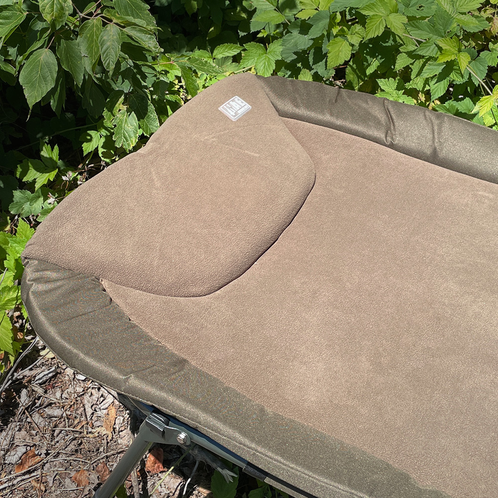 MATE GOLIATH W/PILLOW BEDCHAIR