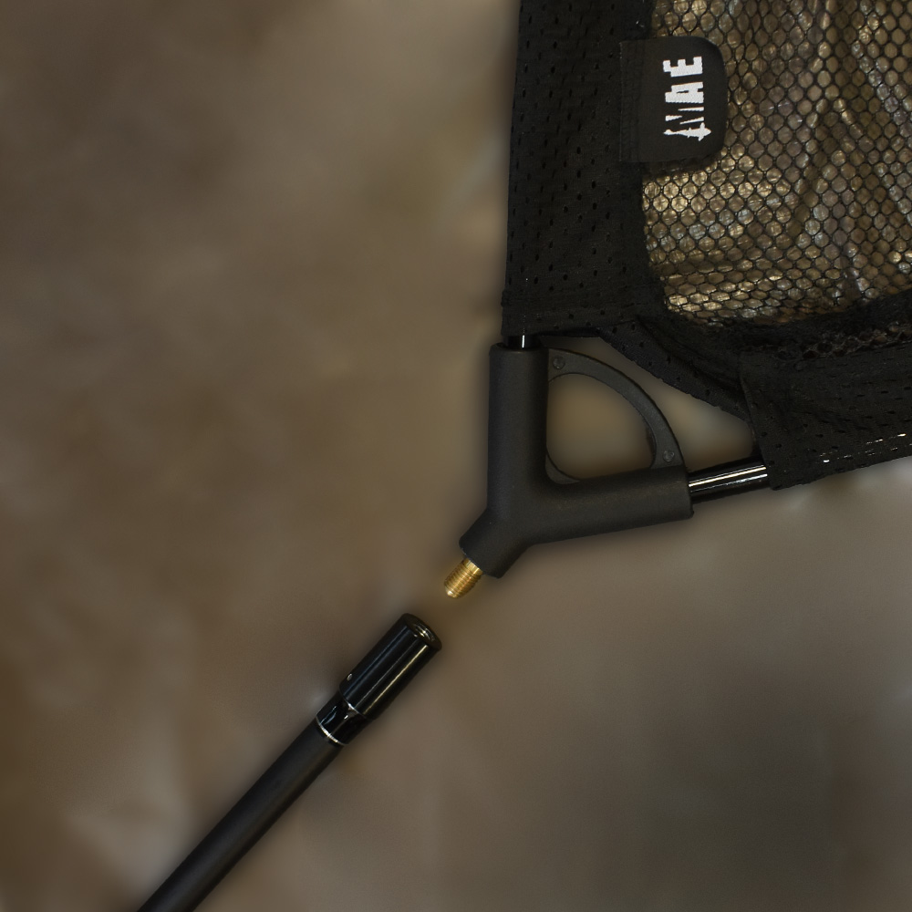 MATE CARP LANDING NET 42″ 2sec handle