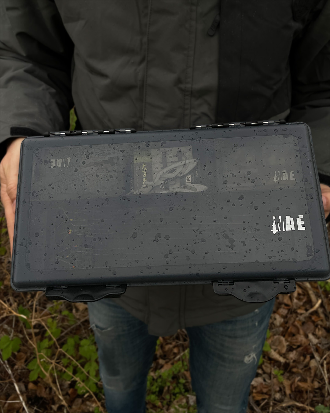 MATE CARP BOX L