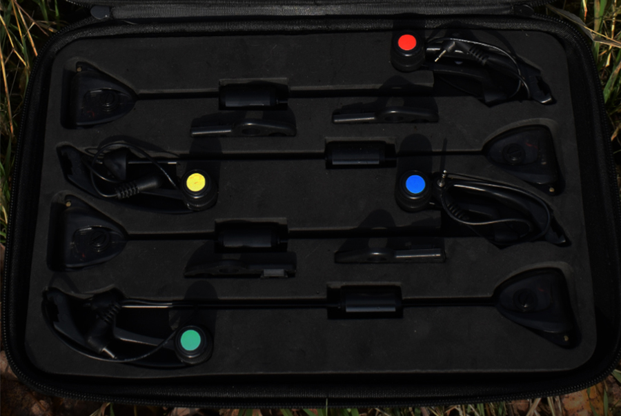 MATE DARK SWINGERS W/LED SET