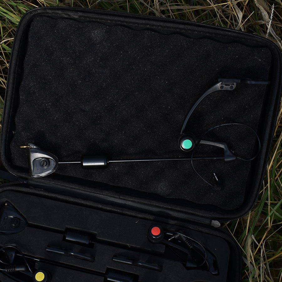 MATE DARK SWINGERS W/LED SET