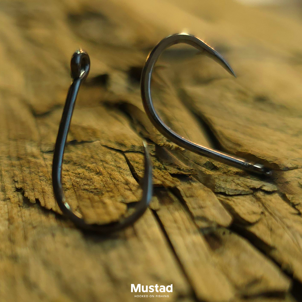 Mustad 10902SP-BN ISEAMA TWIST HOOK