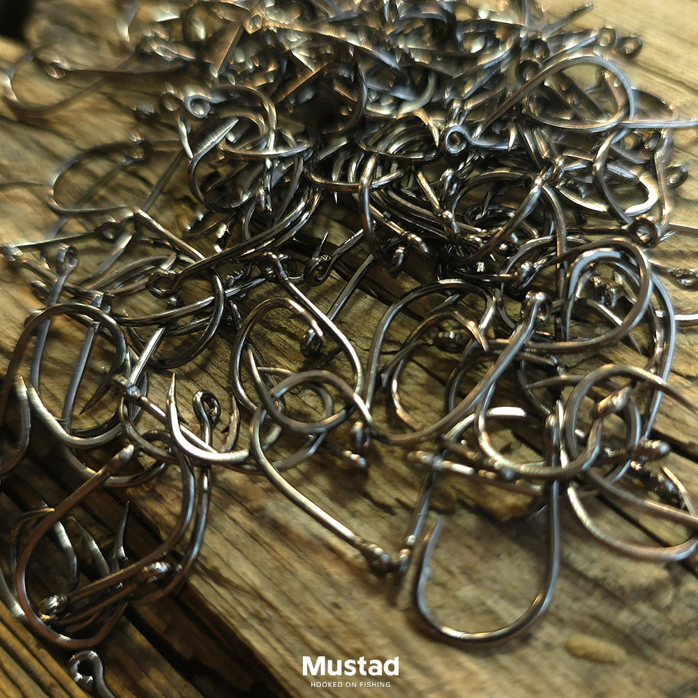 Mustad 10902SP-BN ISEAMA TWIST HOOK 100kom