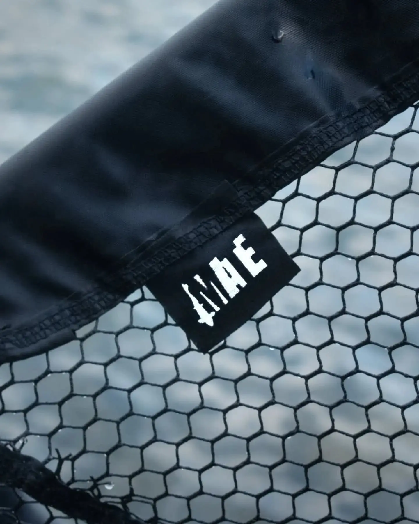 MATE PRO FLOATING LANDING NET RUBBER MASH  L 46X56X50CM