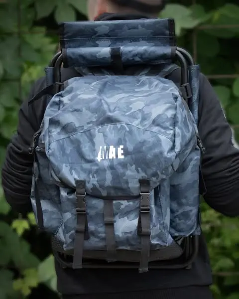 MATE BACKPACK CHAIR