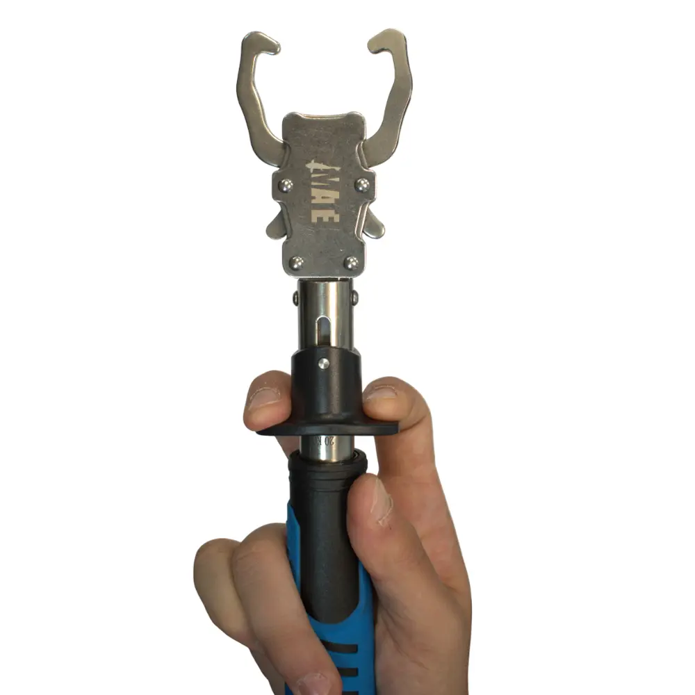 MATE SS FISH LIP GRIP W/SCALE 20KG