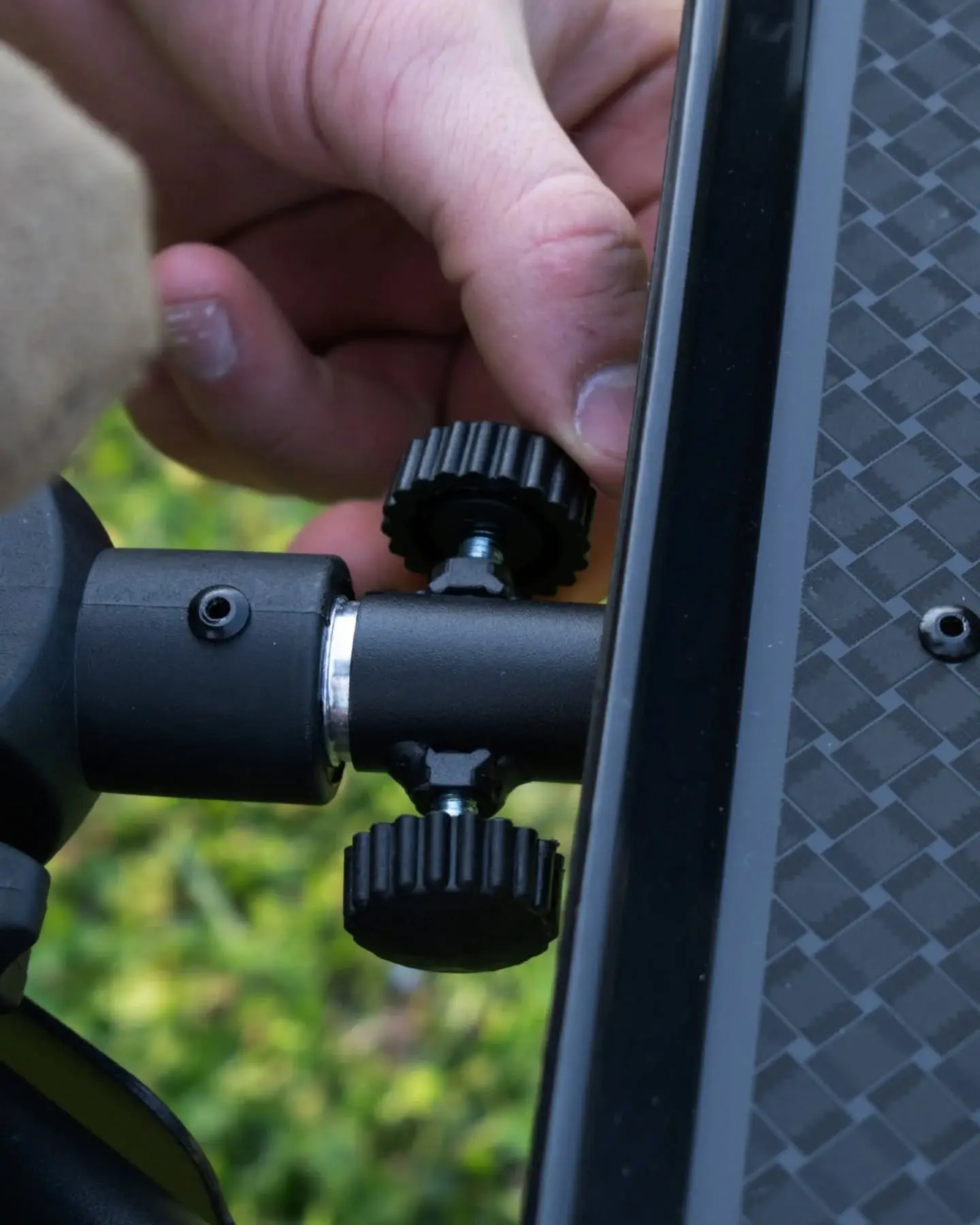 MATE FEEDER TABLE 25 x 35cm